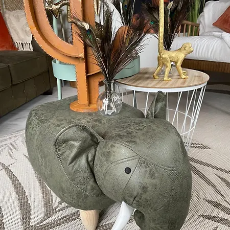 Sandra's Πανσιόν Oostvoorne