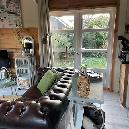 Sandra's Penzion Oostvoorne