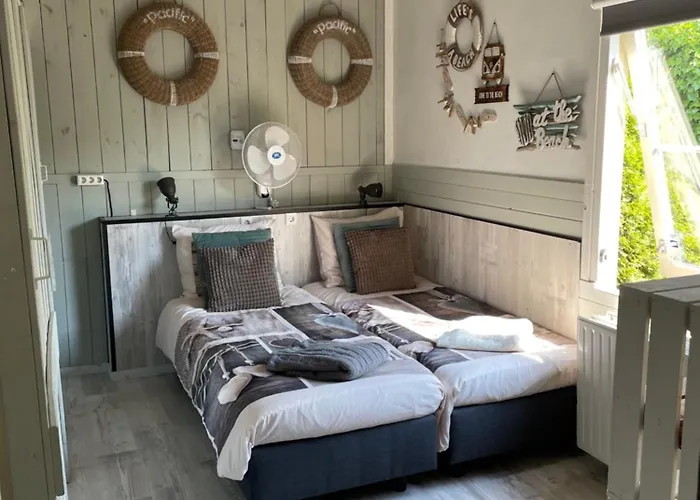 Sandra's Guest house 4*